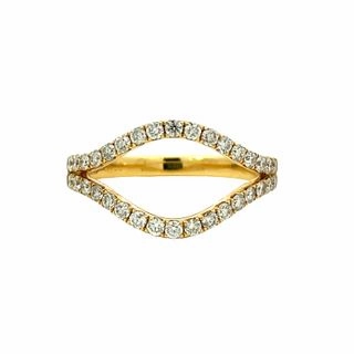 18k Navette Shape Diamond Band Soft feature Model Fit