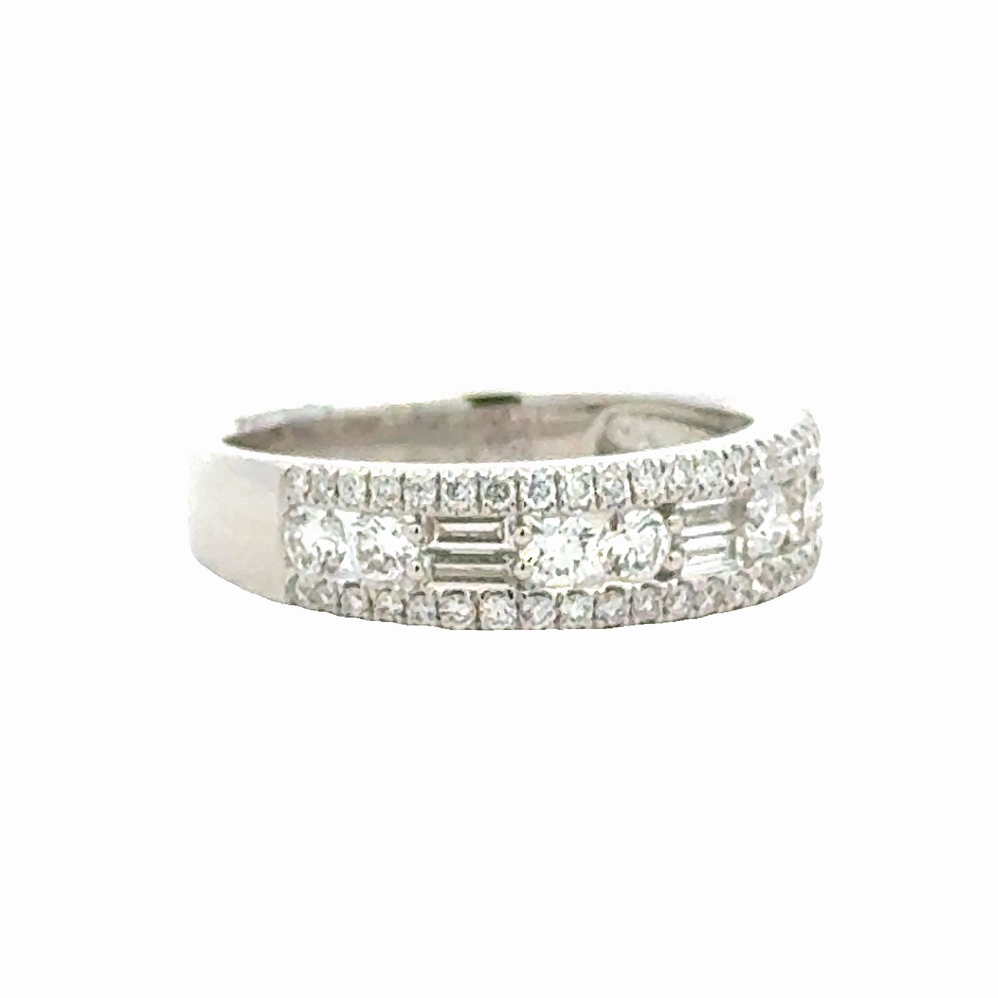 Handcrafted Treasures 18kw 1/2 Way Around Diamond Anniversary Band (0.95cttw)