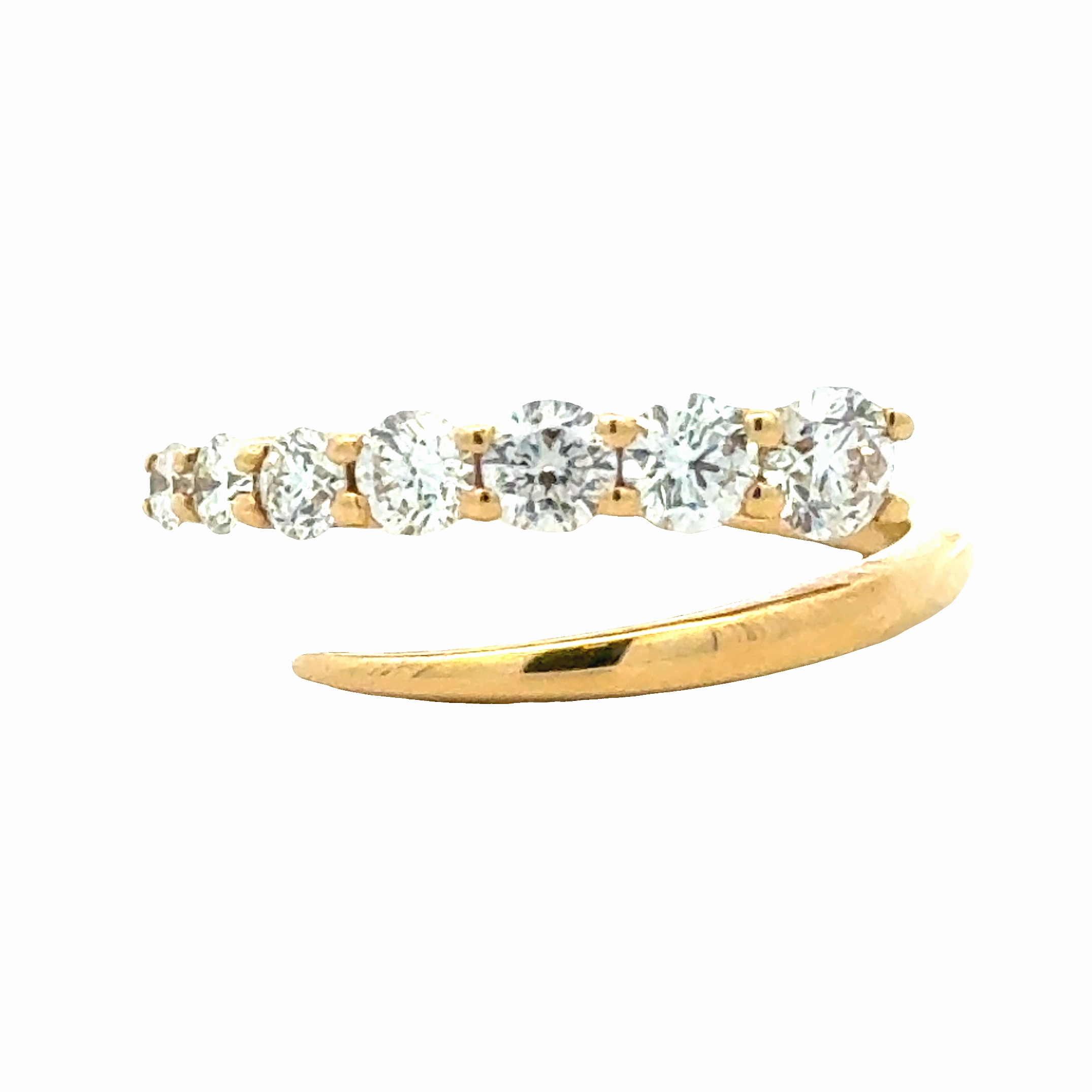 Fresh Light Elegant Focus 18ky Diamond Stackable Ring