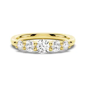 Luxury Sign 5 Stone Shared Prong Moissanite Anniversary Band