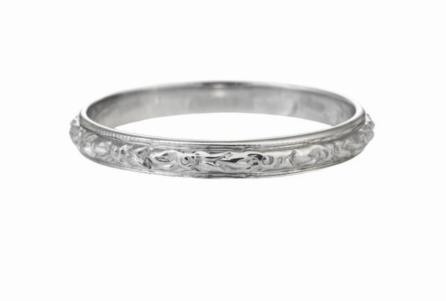 Band/Ladies (No Stones) Glamorous Gem Glamorous Edge