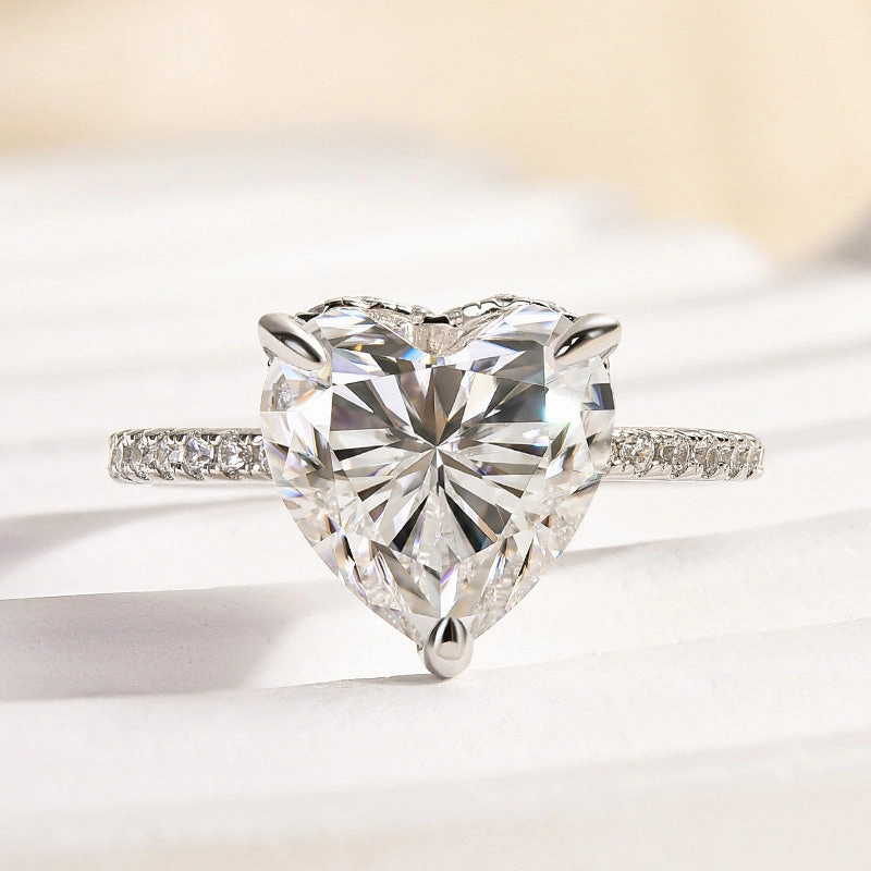Moissanite Elegant 4.0 Carat Heart Cut Engagement Ring In Sterling Silver Trendy Charm Refined Light