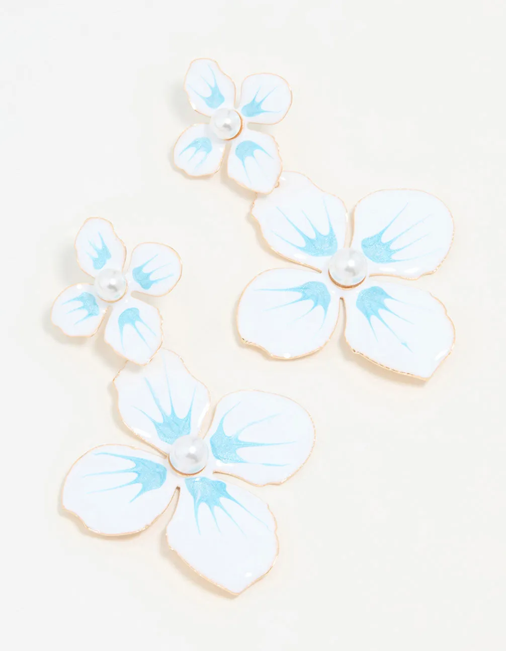 White & Blue Coated Metal Flower Drop Earrings Stylish Vibe Vintage-Inspired Accent