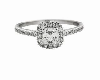 CRISSCUT CUSHION RING WITH DIAMOND HALO Lustrous Finish Silky texture