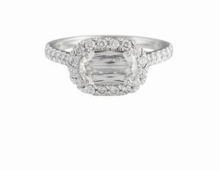 Horizontally Set Diamond Halo Semi-Mounting Radiant Radiance