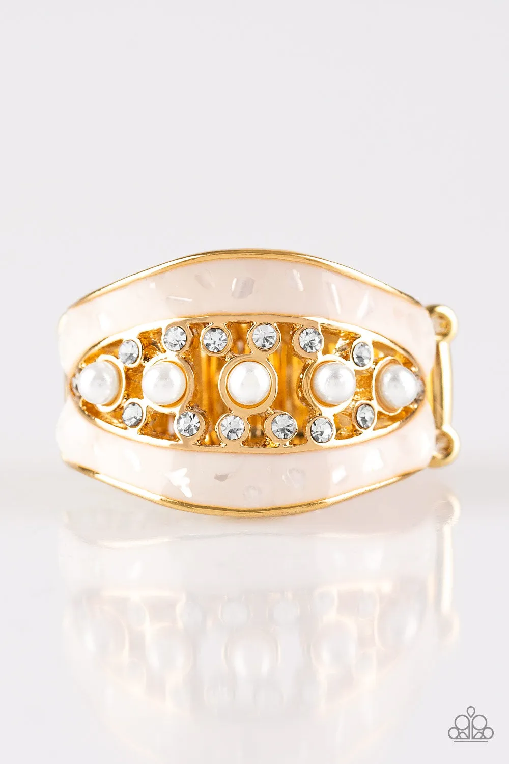 Dainty Touch Paparazzi Accessories ? Royal Treasury - Gold Ring?Flat Rate Ship $4.50?