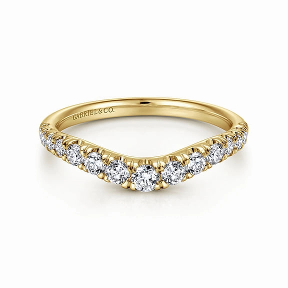 Glam Mode Stylish Style 14ky Curved Diamond Wedding Band (0.50cttw)