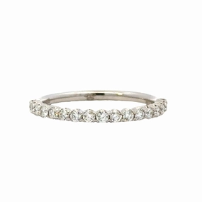 Stylish Twist Diamond Anniversary Band