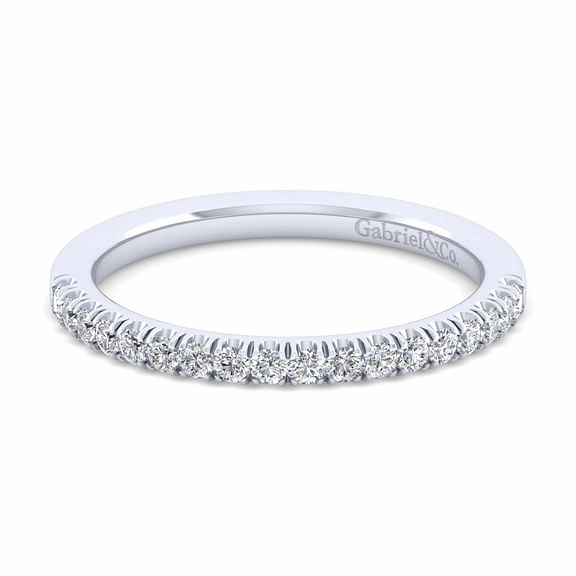 Signature Touch Dazzling Accent Diamond Band