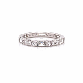 DIAMOND ETERNITY BAND Refined Element Sparkling Style