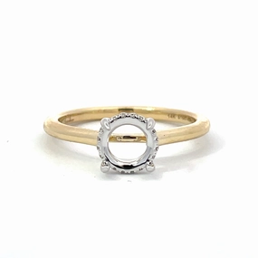 DIAMOND HIDDEN HALO SEMI MOUNT Unique Detail Daytime Look