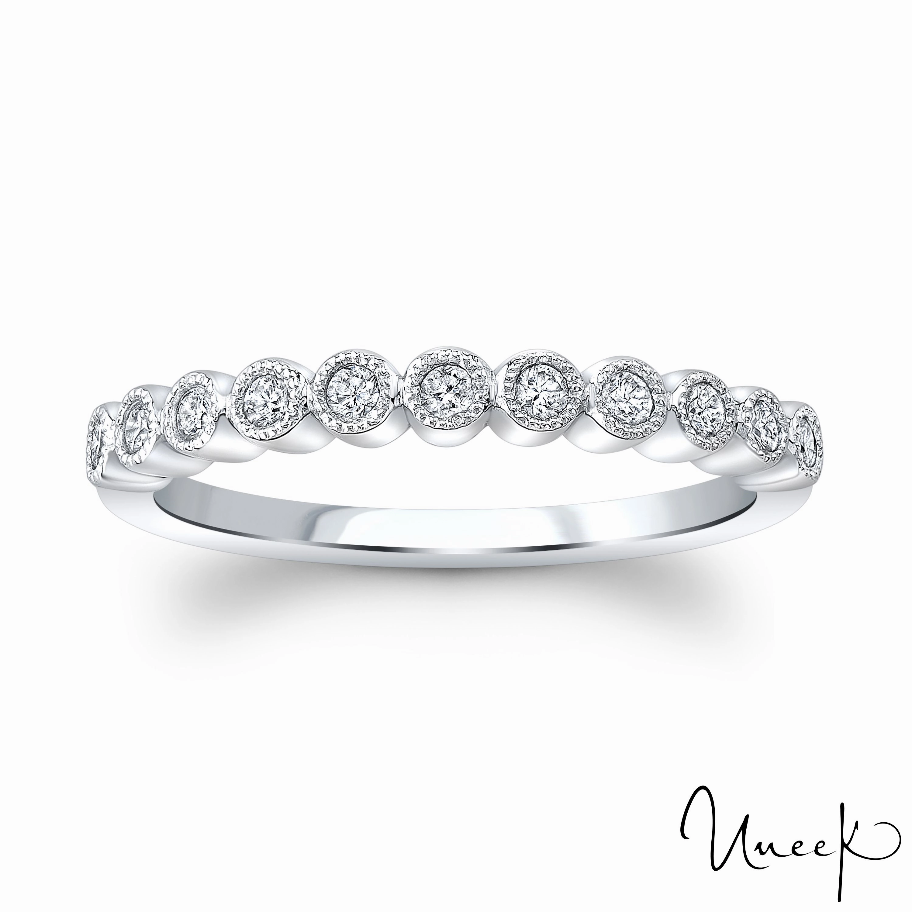 Diamond Stackable Band Sculpted Touch Retro Mood
