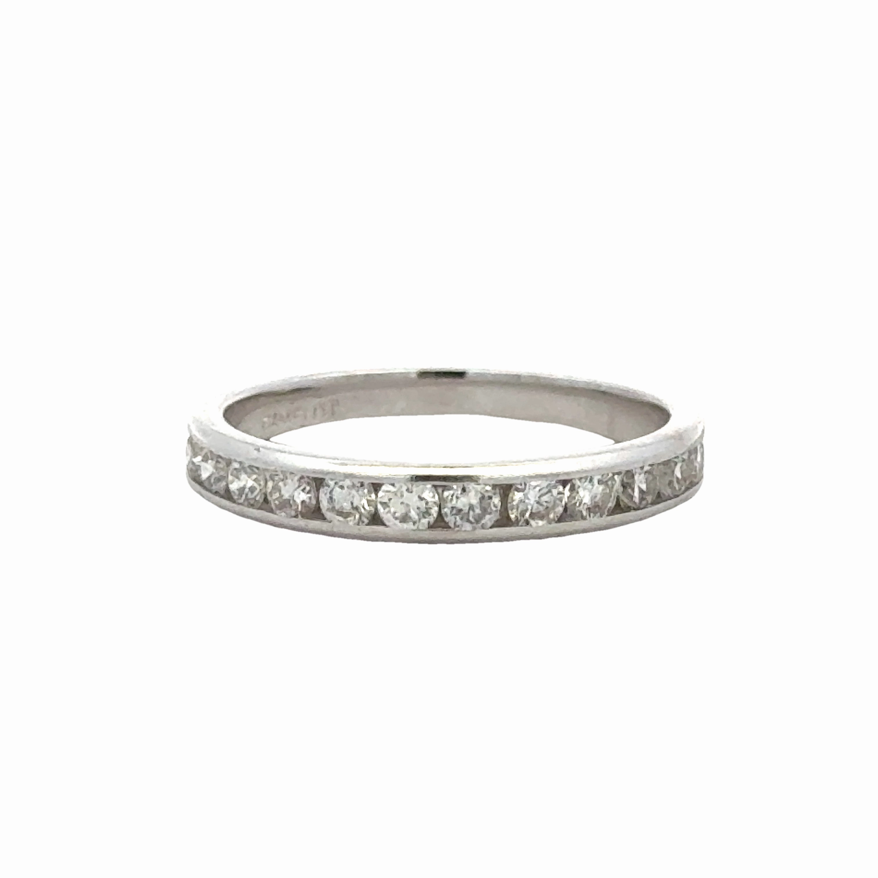 Casual Spark Opulent Detail Diamond Wedding Band
