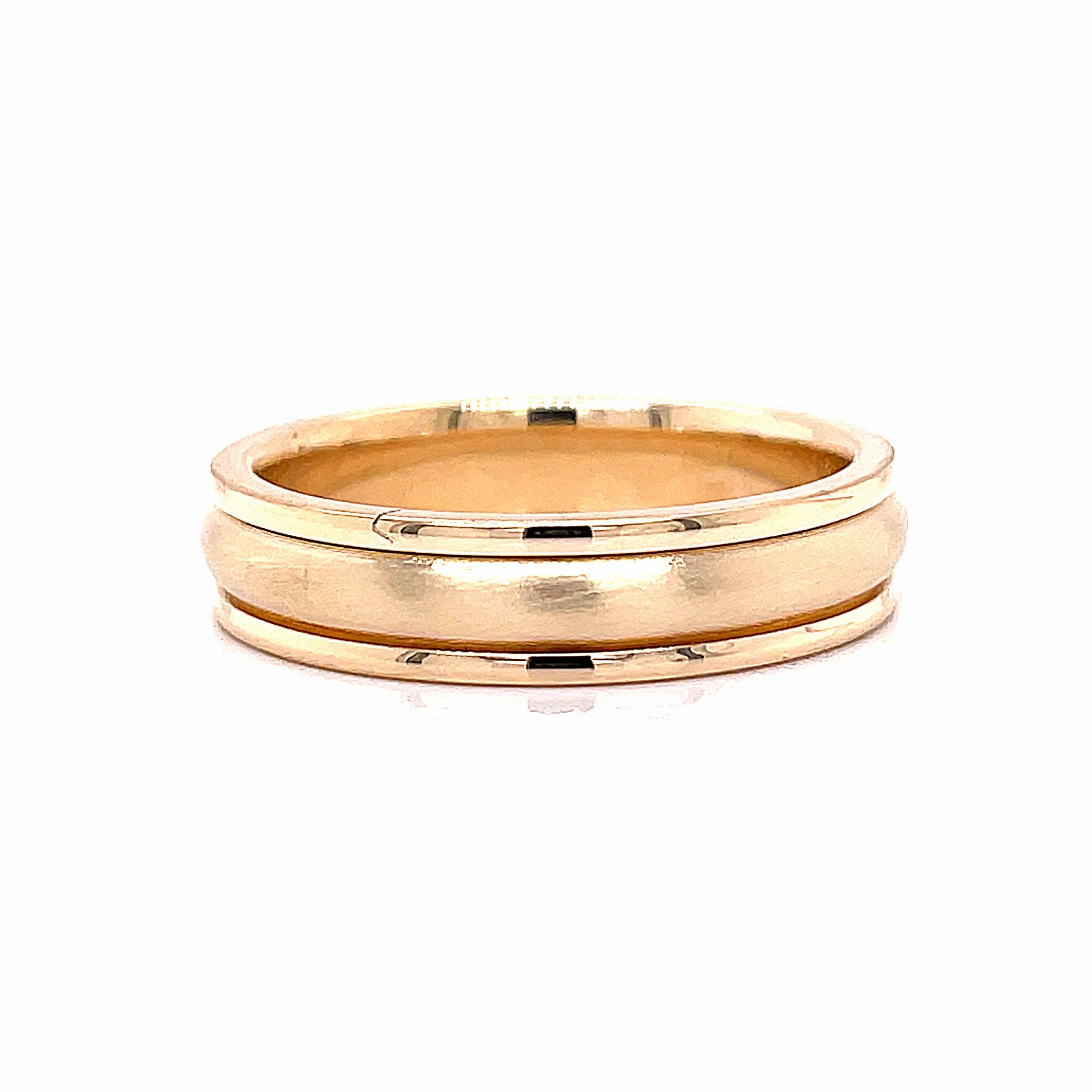 Fashionable pieces WEDDING BAND
