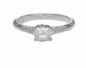 Light tone Ring/Engagement