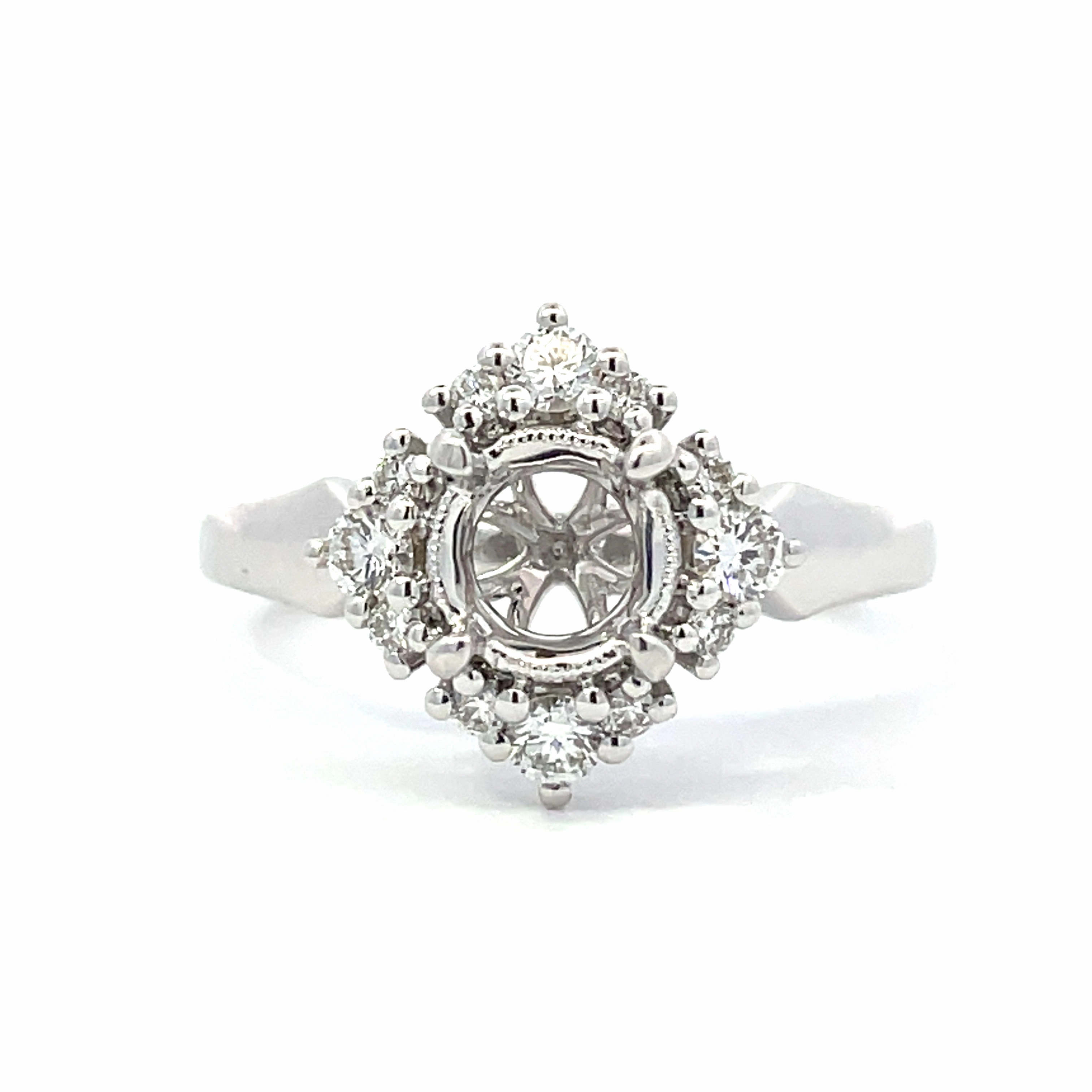 DIAMOND HALO SEMI MOUNT Glamorous Design