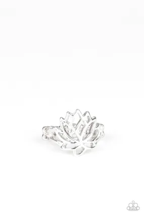 High-End Craft Low Maintenance Paparazzi Accessories ? Lotus Lover - Silver Ring?Flat Rate Ship $4.50?