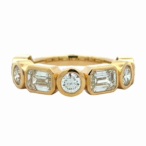 18ky 7-Stone Diamond Anniversary Band (2.75cttw) Casual Classic Chic Shape