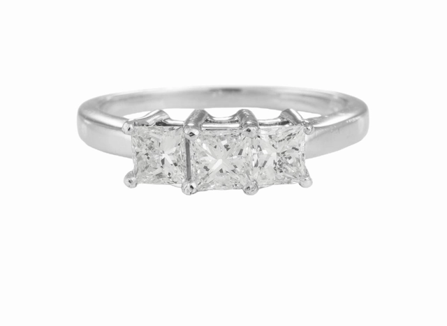 Lustrous Sparkle Shining Look 14 Karat White Gold 3 Stone Princess Cut Engagement Ring (1.00cttw)