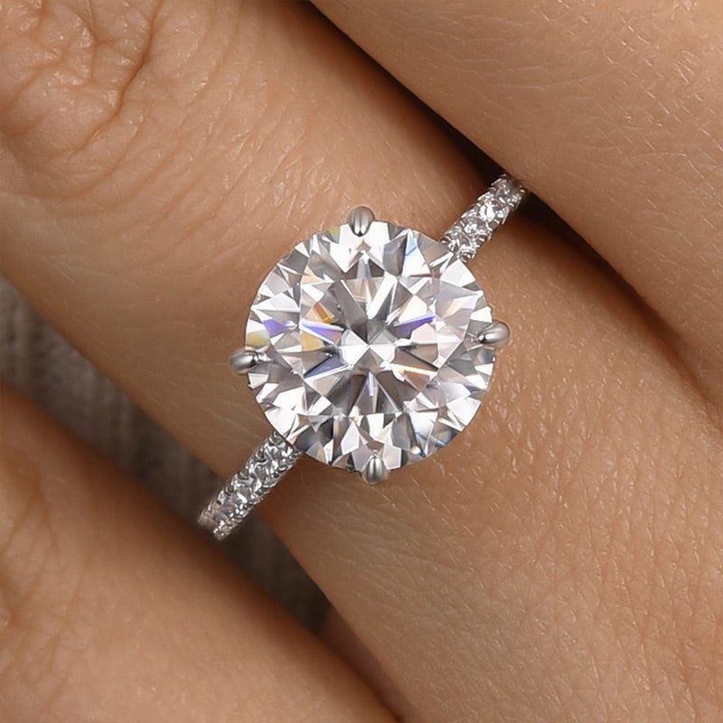 Glow Piece Chic Touch Louily Classic Moissanite 4.0 Carat Round Cut Engagement Ring