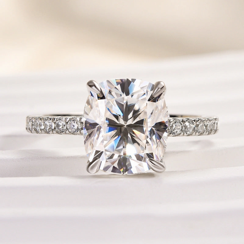 Modern Flair Dazzling Charm Louily Moissanite 3.0 Ct Cushion Cut Engagement Ring For Women