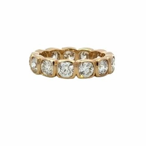 Wardrobe Staple 14ky Round Diamond in Cushion Bezel Eternity Band (3.30cttw)