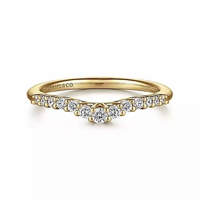 Lustrous Detail Balanced Detail Curved 14K Yellow Gold Shared Prong Diamond Wedding Band