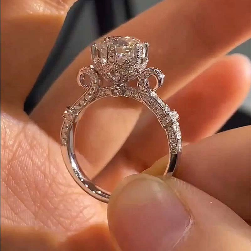 Moissanite 2.0 Carat Engagement Ring Promise Ring For Women Handcrafted Style Graceful Feature