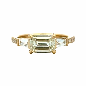 14K Yellow Gold Emerald Cut and Baguette Diamond Ring Elegant Appeal