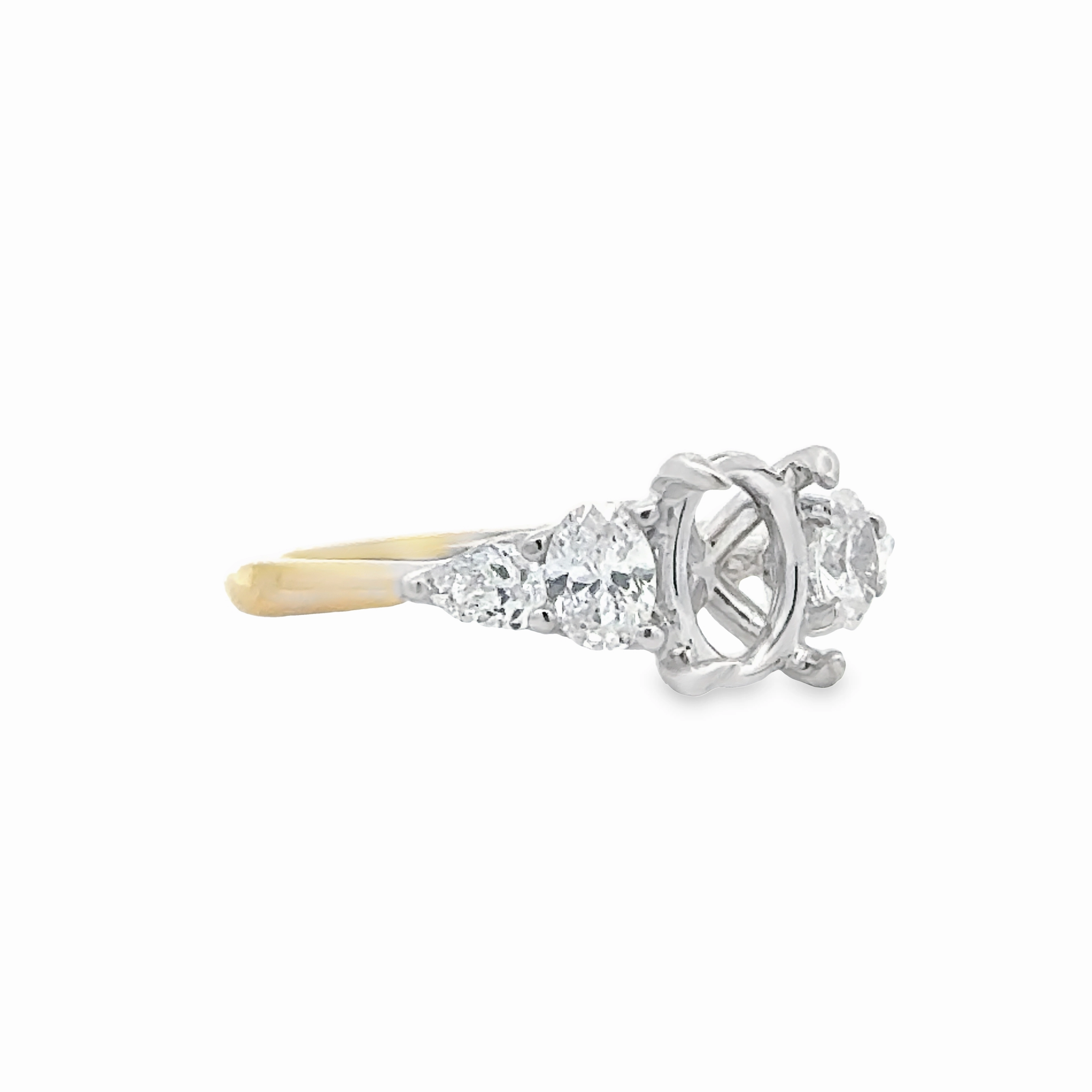 Opulent Glow Oval Diamond Semi Mount