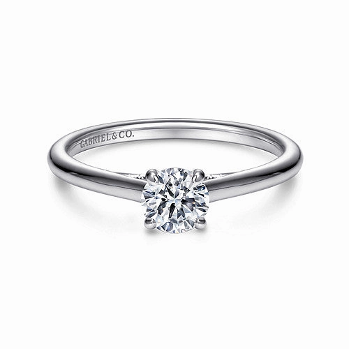 OVAL SOLITAIRE SEMI-MOUNT Evening Appeal