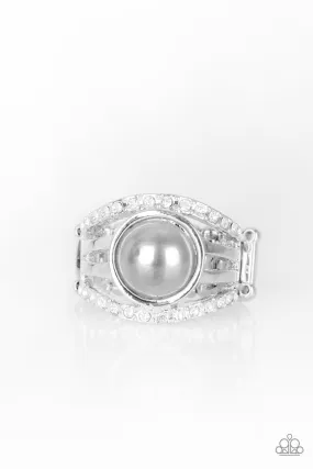 Minimalist Keepsake Paparazzi Accessories ? A Big Break - Silver Ring?Flat Rate Ship $4.50?