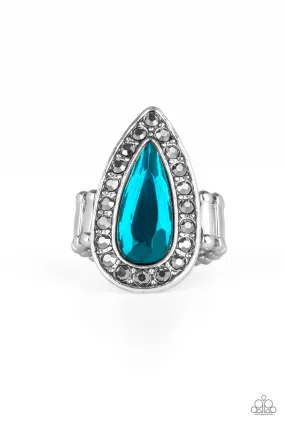 Paparazzi Accessories ? Majestic Mayhem - Blue Ring?Flat Rate Ship $4.50? Balanced Balance Artisan Vibe