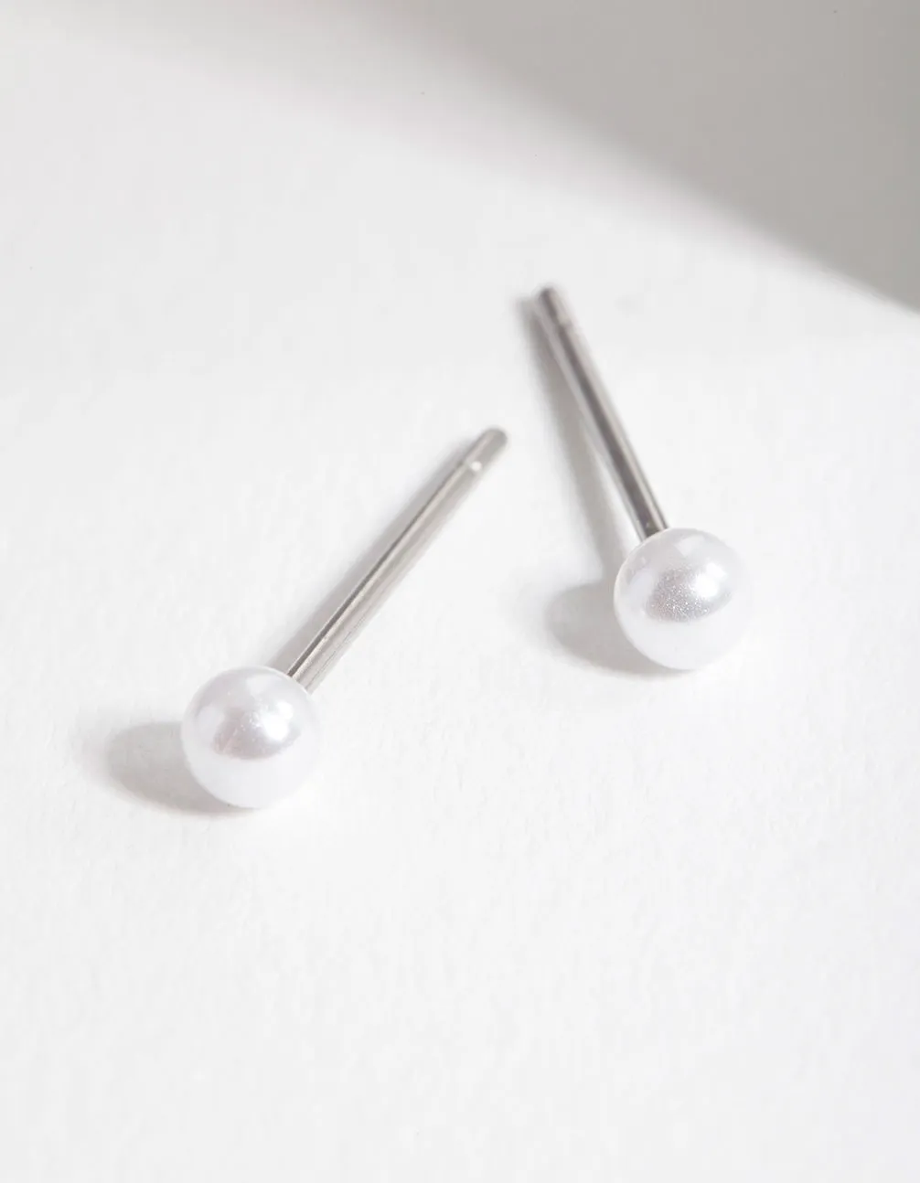 Shiny Product Industrial Item Pearl Mini Stud Earrings