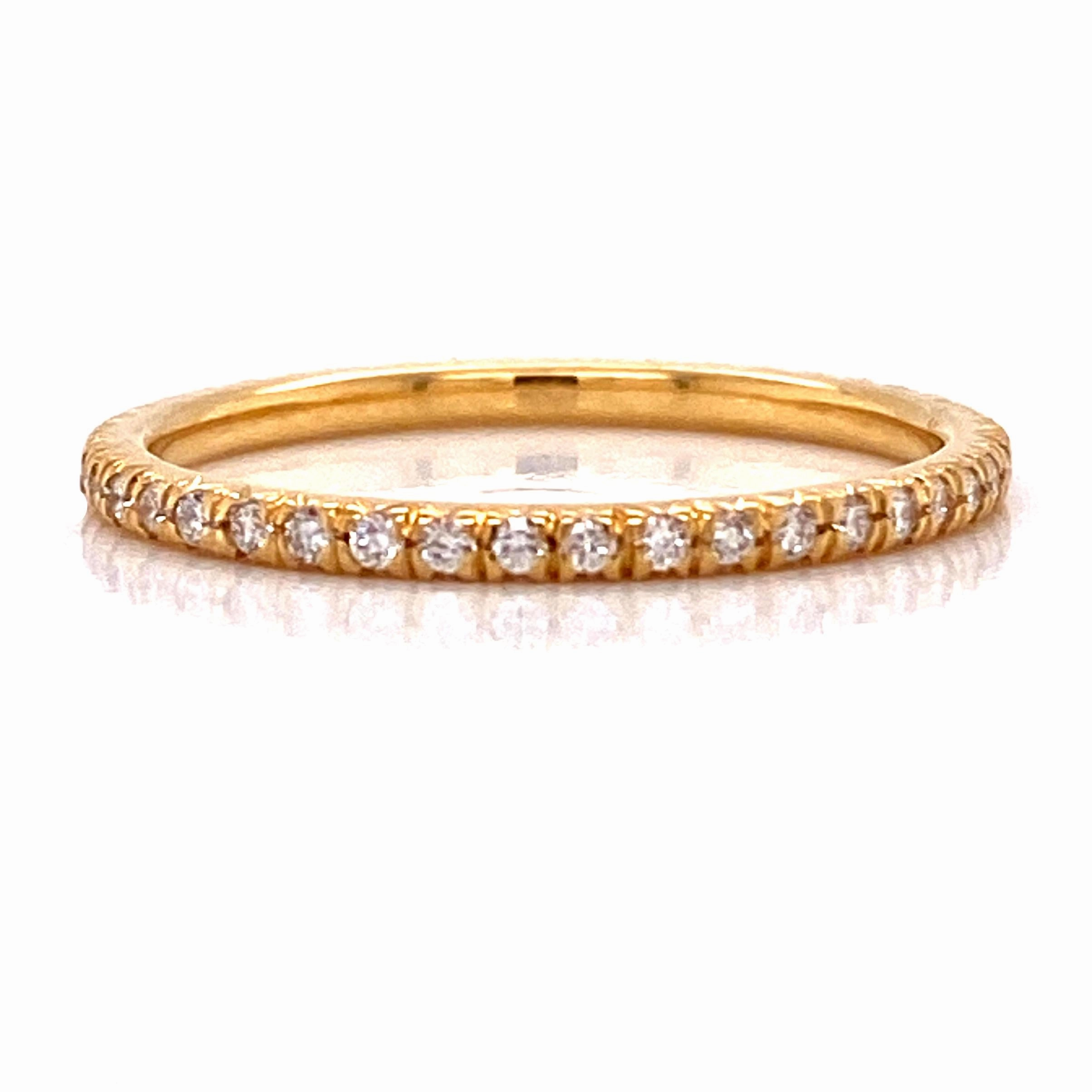 DIamond Eternity Band 18ky Shimmering Craft