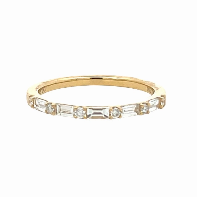 ROUND AND BAGUETTE ALTERNATING DIAMOND STACKABLE BAND (18KY) Natural Detail