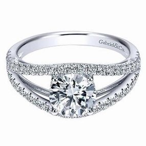 ROUND BRILLIANT CUT DIAMOND RING WITH SPLIT SHANK Festival Outfit
