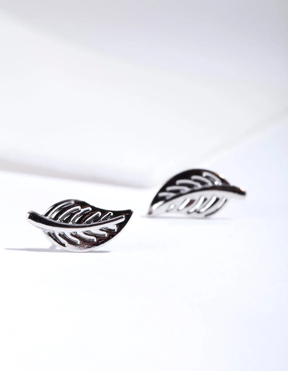 Adorable Piece Avant-Garde Embellishment Silver Mini Leaf Stud Earrings