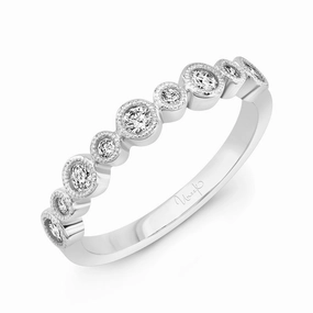 Shiny Features Diamond Stackable Band