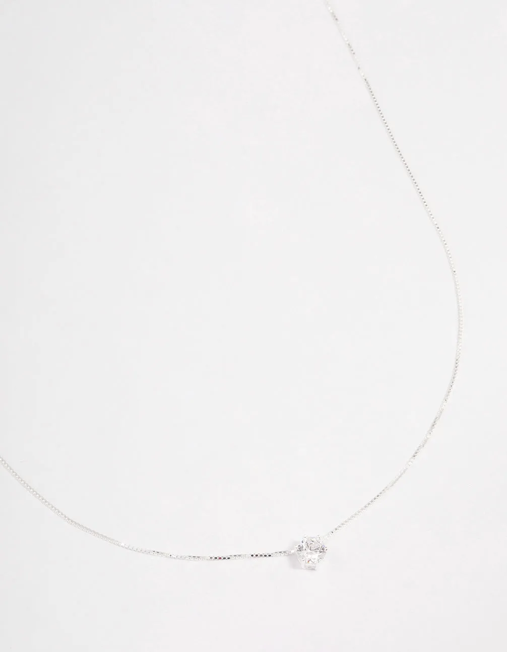 Understated Chic Sterling Silver Classic Claw Pendant Necklace