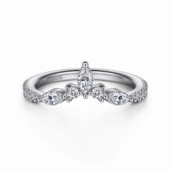 Fresh Design Chic Gifts Tulsie - Curved-14K White Gold Diamond Anniversary Band - 0.45 ct