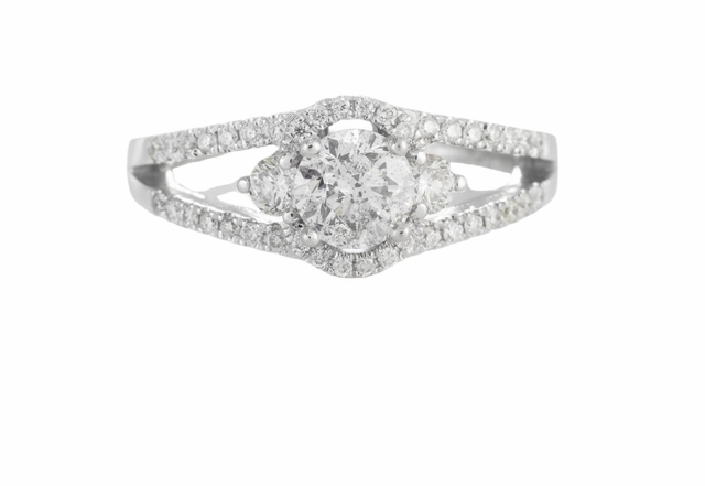 14 Karat White Gold Split Shank Pave Engagement Ring (1.10cttw) Polished Element